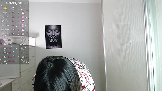 niia_mur - Niia_mur's free webcam - UK Sex Cams