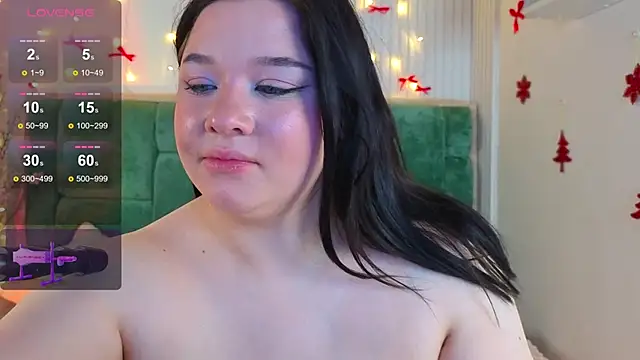 BiggieBoobies webcam