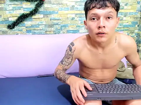 Princeexoticlatin_ webcam