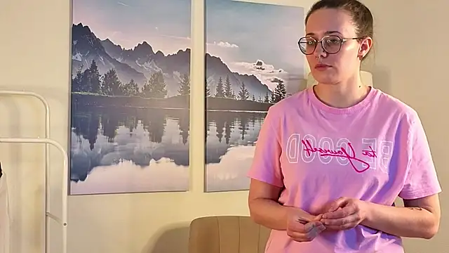 ChristeneMoffet webcam