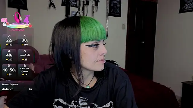 freyaa_sorcerees webcam