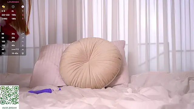 VernitaFiscalini webcam