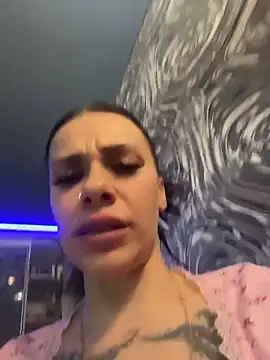 Queen_of_pain webcam