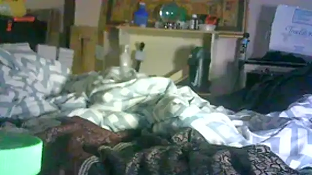 ON3YOULLN3VER_FIR3 webcam