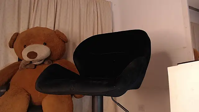 mistressbigcock777 webcam