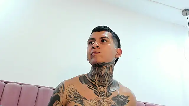 Andrew_sanders68 webcam