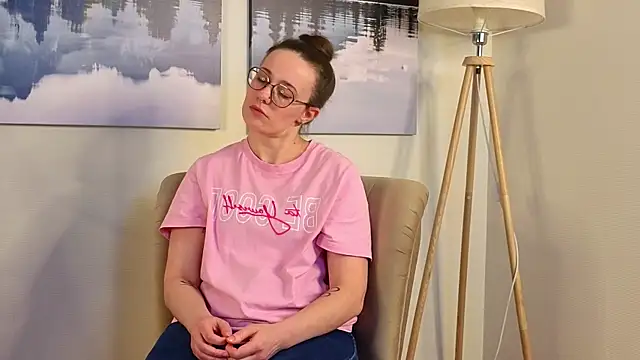 ChristeneMoffet webcam