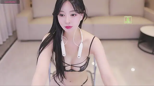 美女Bella-999在线直播