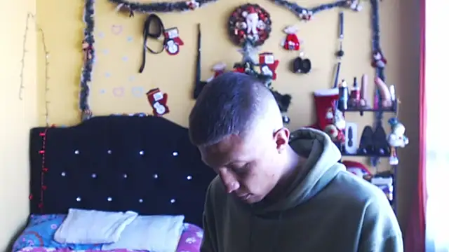 Violet_And_Smith webcam