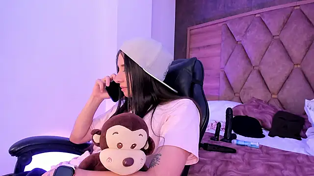 VictoriaSaenz1_ webcam