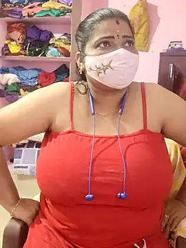 lathikaqueentamil webcam