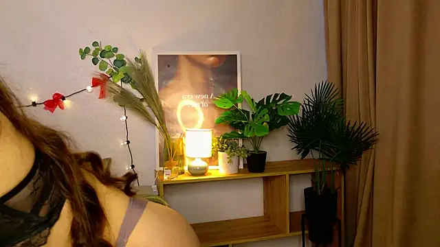 Taylla_Nouell webcam