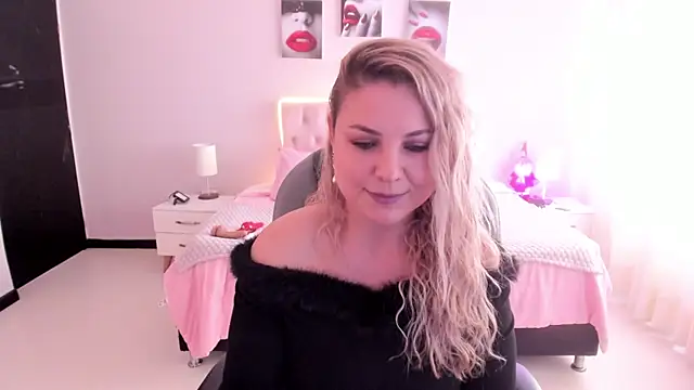 Violeta_Hotter webcam