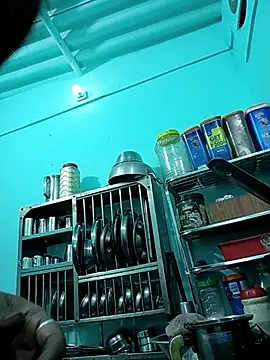 queennyra1 - QueenNyra1's free webcam - UK Sex Cams