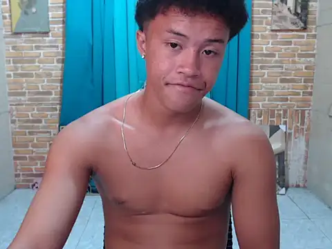 ur_naughtyboy_patrick webcam