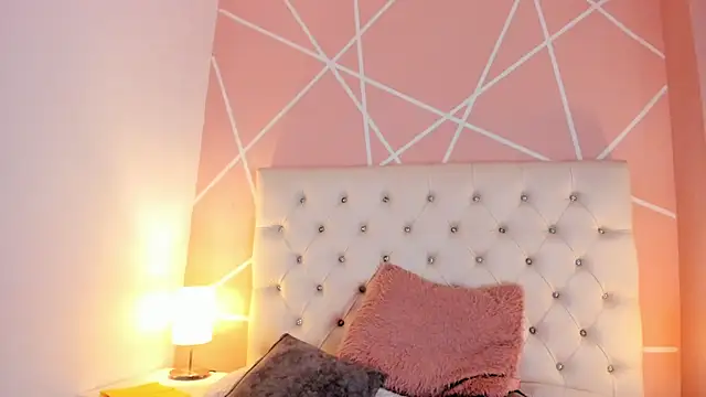 Antonella_Diiaz webcam