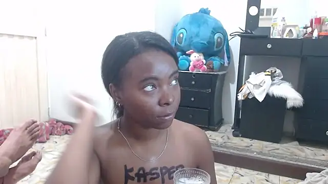 hot_and_naughty_latin webcam