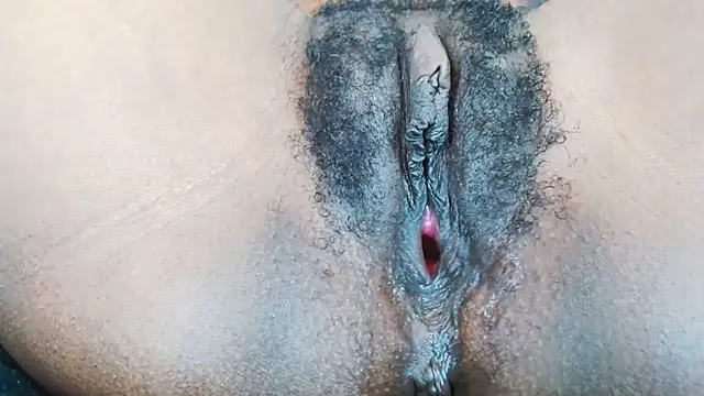 Beverlygurlx6 webcam