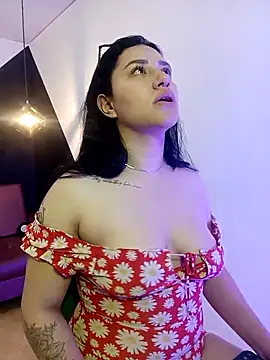 Veronica_Lewis_ webcam