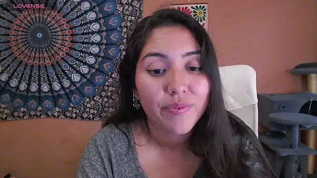 IntimateTales webcam