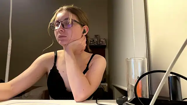 Callmeee_star webcam