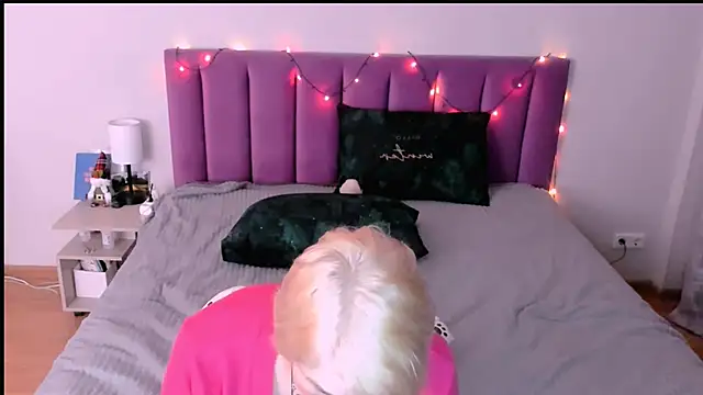 sabrinamacmarren webcam