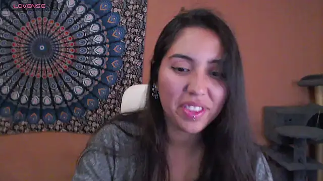 IntimateTales webcam