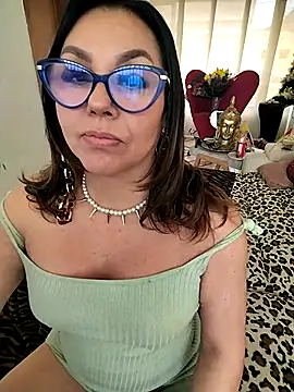 Myrnasexxx webcam