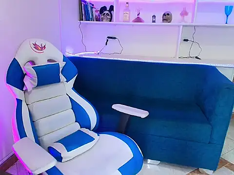 Samantha_Martiness webcam