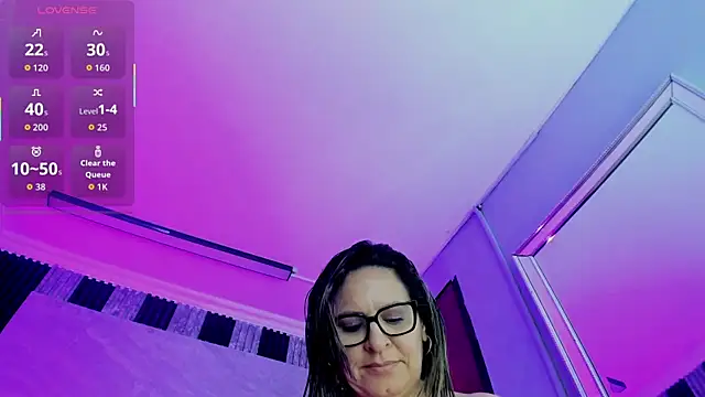 Agatha_Pleasure webcam