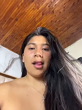 LinnaGardenia webcam