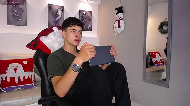 AdrianRinaldi webcam