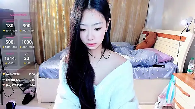 美女CCICOO在线直播