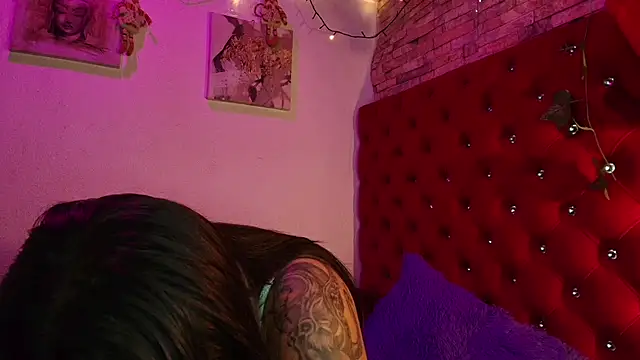 Victoria_Thompson1 webcam