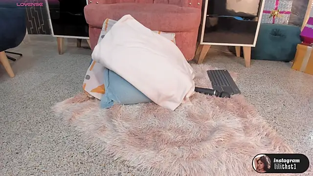 lilithst_ webcam