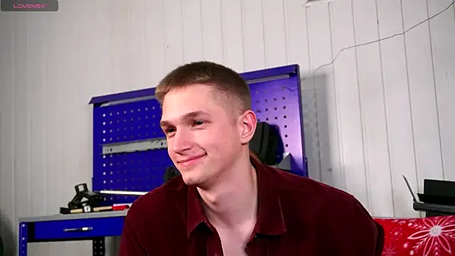 dustyn_fox (M twink) - Chistmas blow of cum