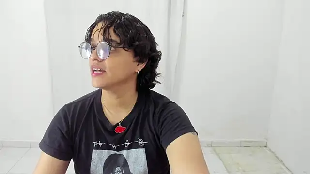 Diane_blossom webcam