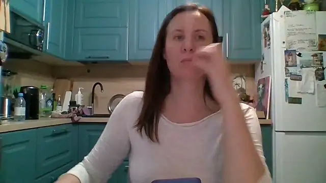 ALICAINWONDERLAND webcam