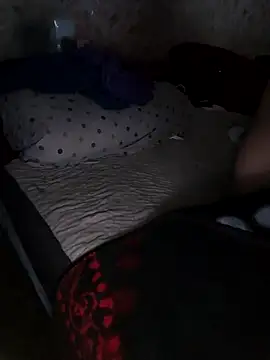 parejade225@xh webcam