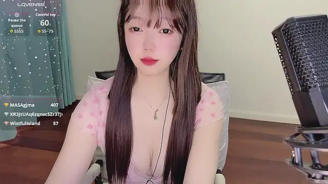 美女Lucky_Cici在线直播