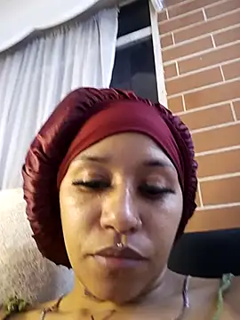 devi_black13_ webcam