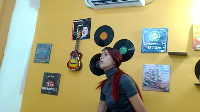 skinnyverus18 webcam