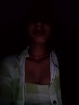 Yatiksha_Beby webcam