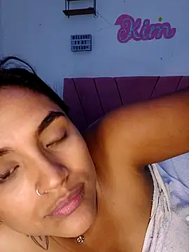 victoria_roussee webcam