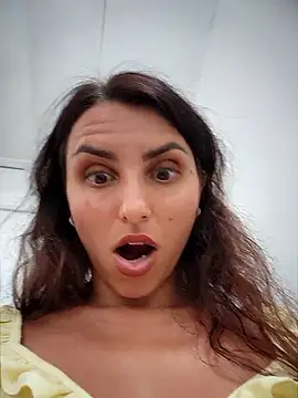 Izabella_Bella webcam