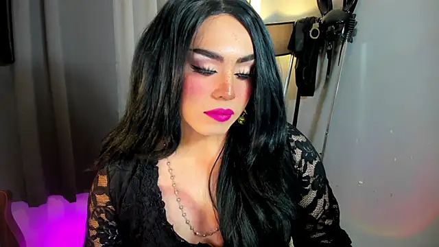 DominaAurumXXX webcam