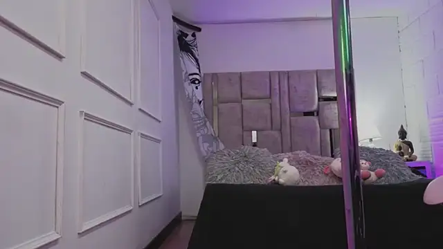 BonnieAnderson_ webcam