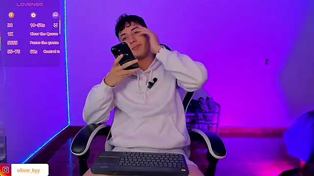 oliver_kyy webcam