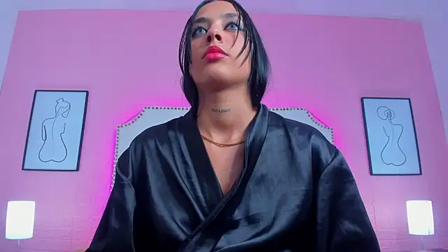 charlotte_kisss webcam