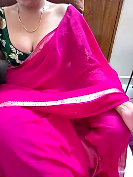 Webcam Model (Roja-Telugu777)  is live.Free join now!